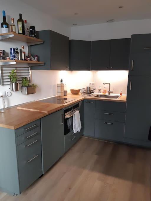 Paris: Appartement Batignolles מראה חיצוני תמונה